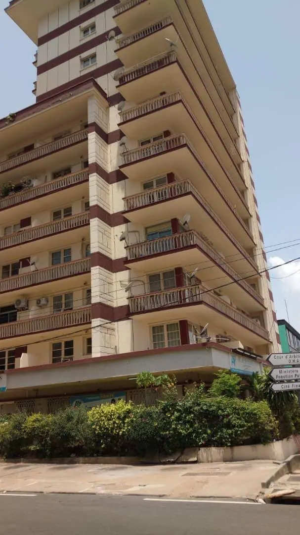 Immeuble R+6 et R+10 jumelés — Plateau