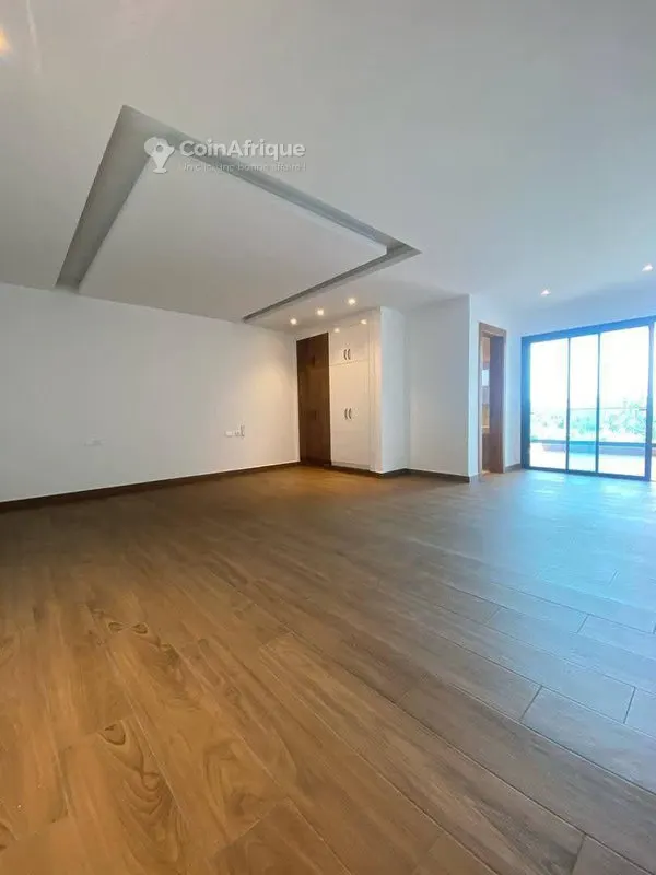 Appartement 5 pièces 4 chambres — Riviera M'Badon