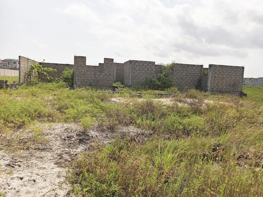 Parcelle 476 m² avec fondation F4 — Anani