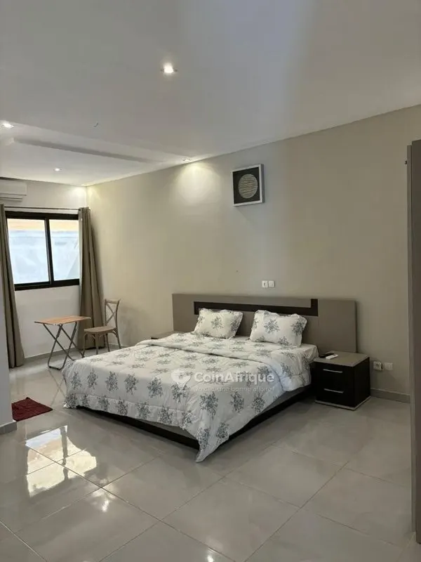 Villa duplex meublée 5 pièces avec piscine — Riviera Abatta