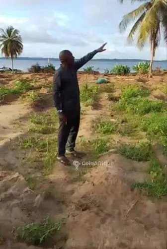 Terrain 1 hectare avec vue sur mer — Cité Balnéaire de Sassandra