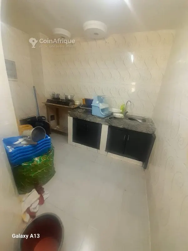 Appartement mezzanine 2 pièces — Angré Groupement 4000