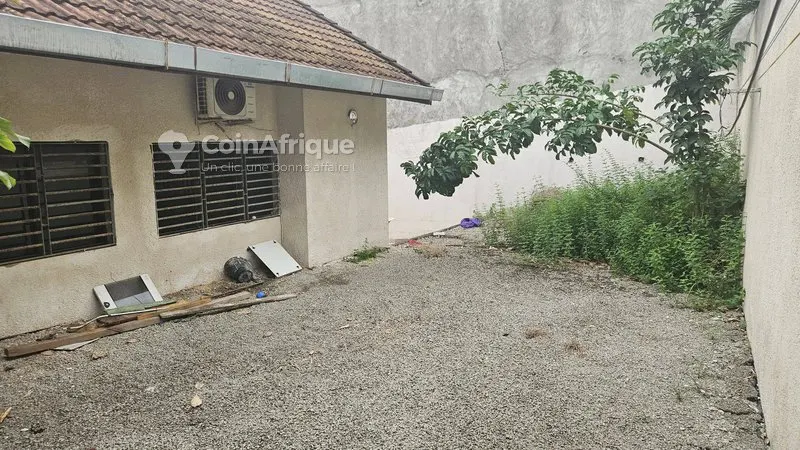 Villa duplex 4 pièces avec garage — Angré CHU