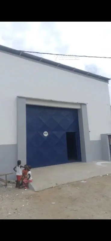 Entrepôt 600 m² — Koumassi