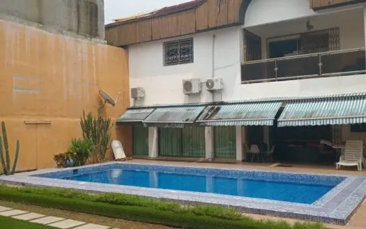 Duplex 7 pièces avec piscine — 2 Plateaux Vallon