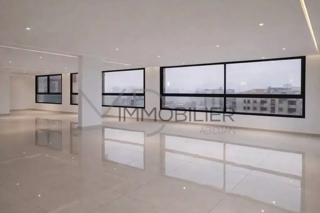 Entrepôt MD Immobilier — Athletic Club