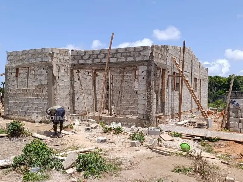 Villa basse 4 pièces — Bingerville