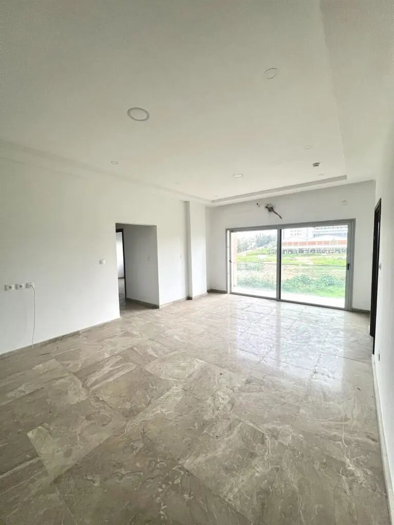 Appartement 3 pièces — Cocody Angré 8e tranche