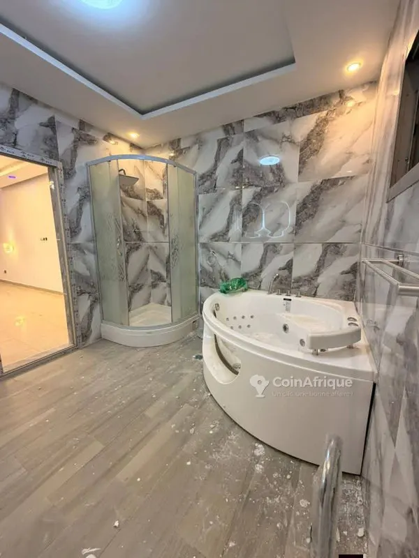 Villa duplex 6 pièces avec piscine et jacuzzi — Riviera 3