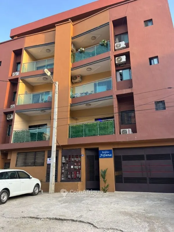 Appartement 3 pièces haut standing — Riviera Faya