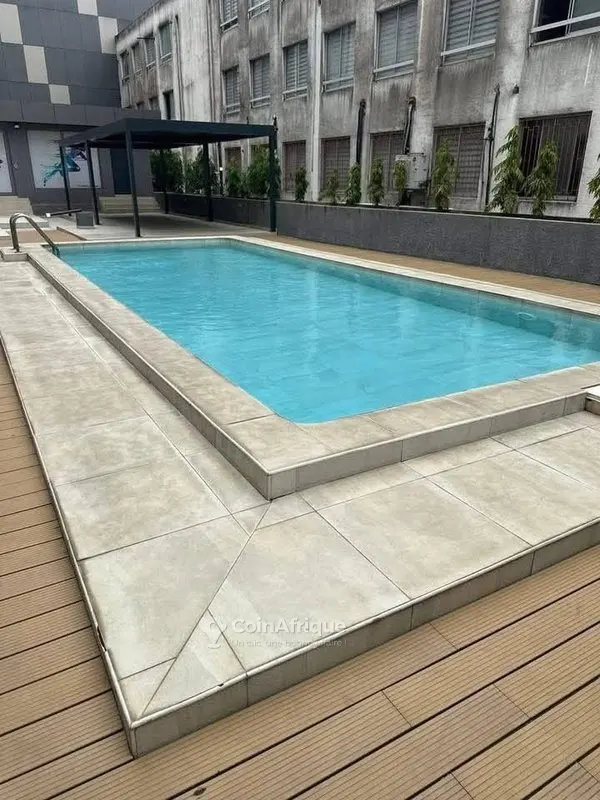 Appartement 3 pièces avec piscine et salle de sport — Le Plateau