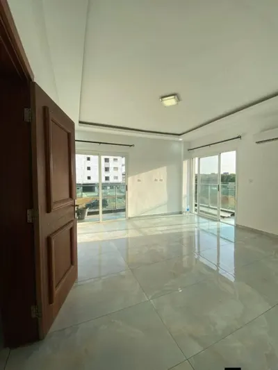 Appartement 4 pièces 3 chambres — Cocody Riviera