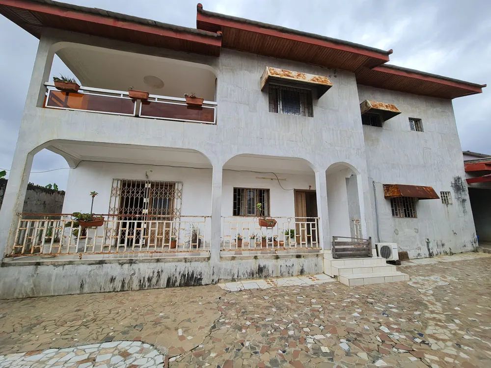 Villa duplex 7 pièces avec dépendance — Bingerville
