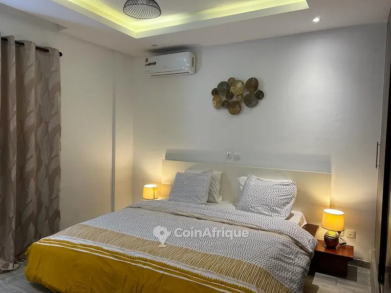 Appartement meublé 3 pièces — Cocody