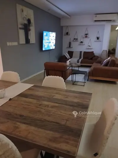 Appartement F4 meublé haut standing 150 m² — Plateau