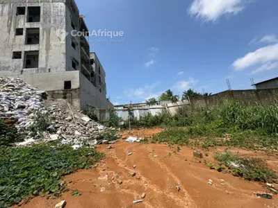 Terrain 300 m² prêt à bâtir — Riviera Faya