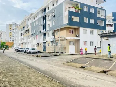 Appartement 3 pièces — Yopougon Addoha Locodjro