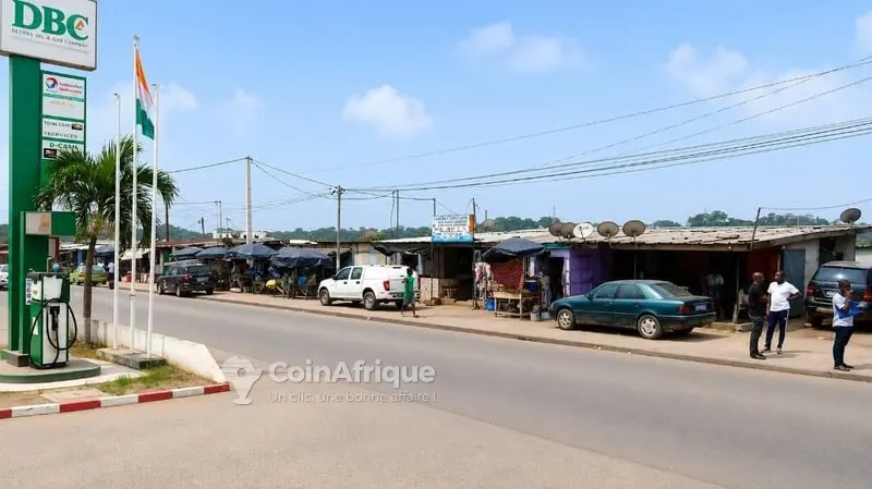 Terrain commercial 908m² — Adjamé Williamsville Nord