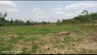 Terrain 400 m² — Mbrago 2, Anyama