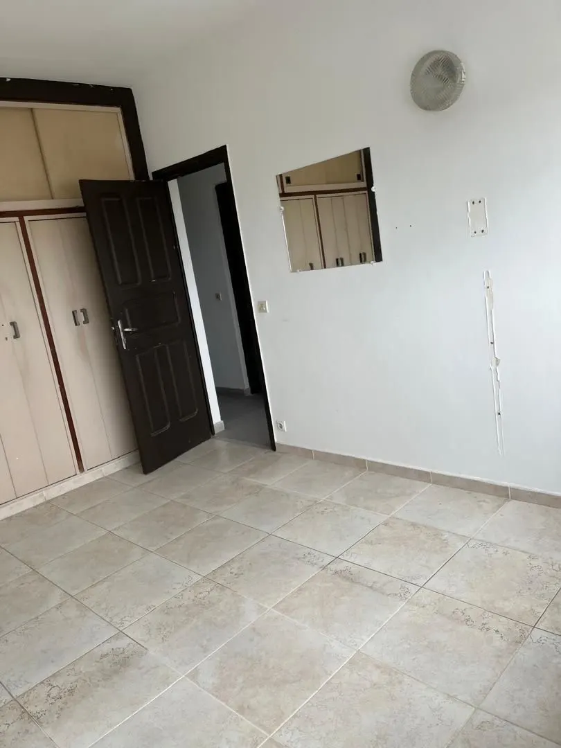Appartement F4 à Riviera golf les tours