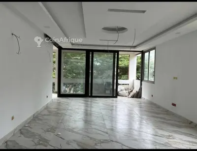 Appartement 5 pièces avec vue — Le Plateau