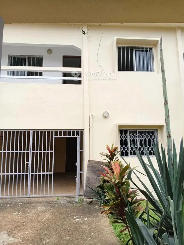 Villa duplex 9 pièces avec jardin — Riviera 2 Doraville