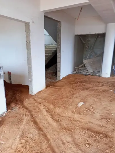 Immeuble jumelé R+4 neuf en gros œuvre — Bingerville Cité S3I
