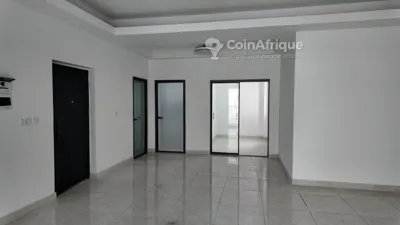 Appartement 5 pièces haut standing — Marcory Zone 4