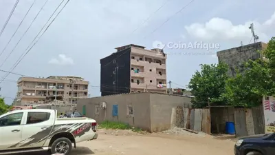 Terrain 408 m² — Yopougon Pharmacie Carrefour Koweït