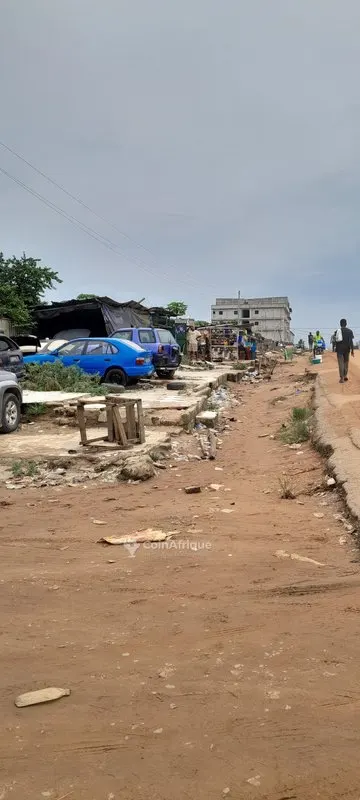 Terrain commercial — Abobo N'Dotre Cité Sotrapim