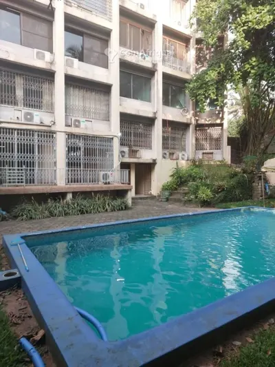 Appartement 3 pièces avec jardin et piscine — Cocody-Canébière