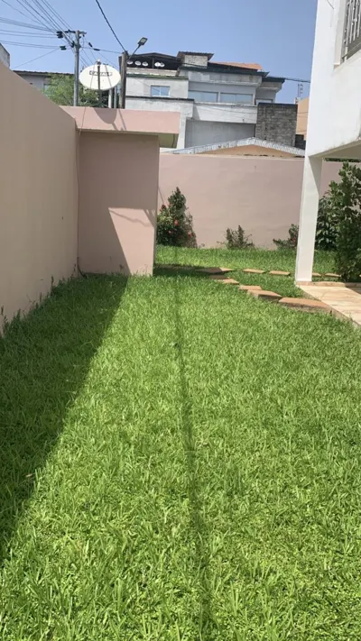 Maison 6 pièces 4 chambres avec jardin et parking — Abatta Cocody
