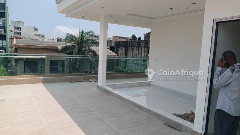 Triplex 6 pièces avec piscine — Cocody Riviera 4