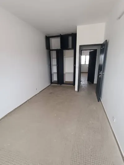 Appartement 4 pièces — Yopougon