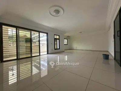 appartement Riviera 3 · Cocody