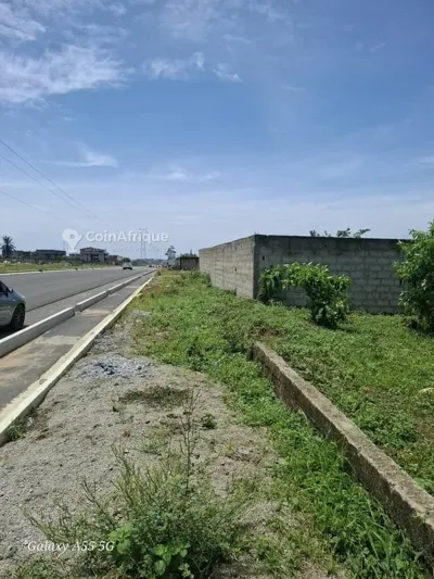 Terrain commercial 500 m² ACD — Bingerville