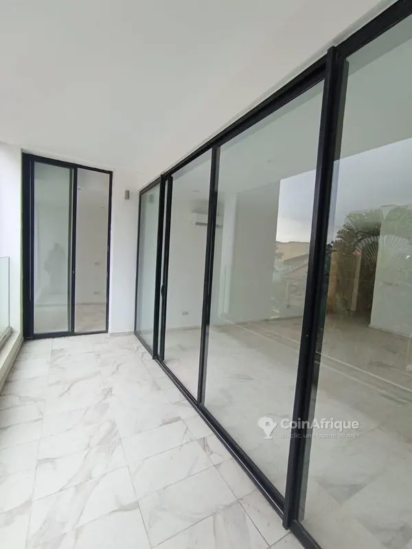 Appartement de standing 4 pièces — Cocody 2 Plateaux 7e Tranche