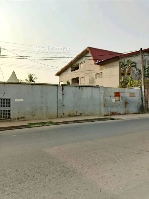 Terrain 1600 m² avec ACD et permis de construire — Cocody Riviera 2