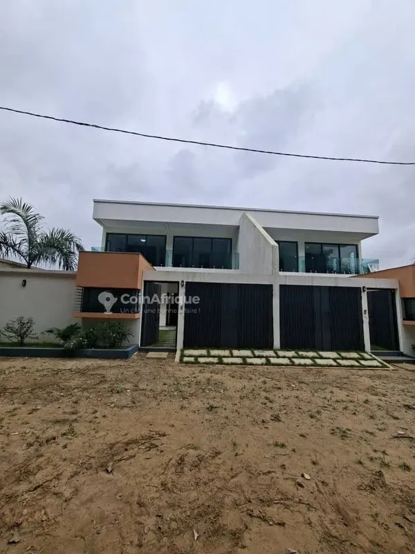 Duplex haut standing — Bingerville