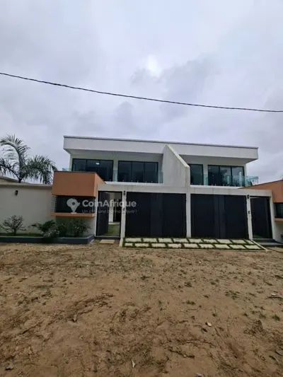 Duplex haut standing — Bingerville