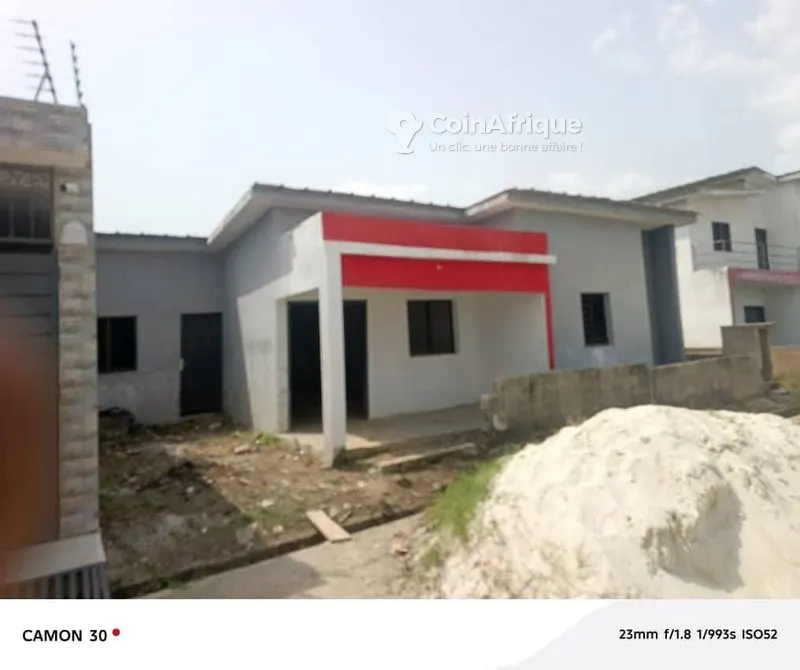 Vente d'une villa basse de 4 pièces à Bingerville Sebia yao