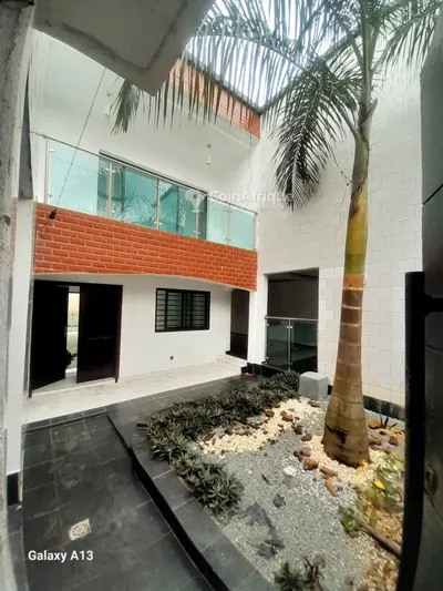 Location villa duplex 6 pièces  - Angré