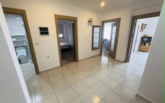 Appartement F4 haut standing avec piscine — Zone 4