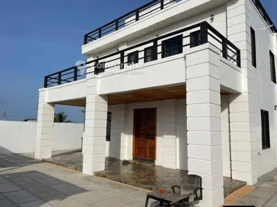 Villa duplex haut standing avec vue lagunaire — Bingerville Anna Gbontchui