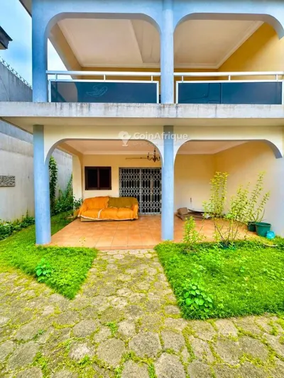 Villa duplex 7 pièces avec dépendance — Cocody Riviera 3