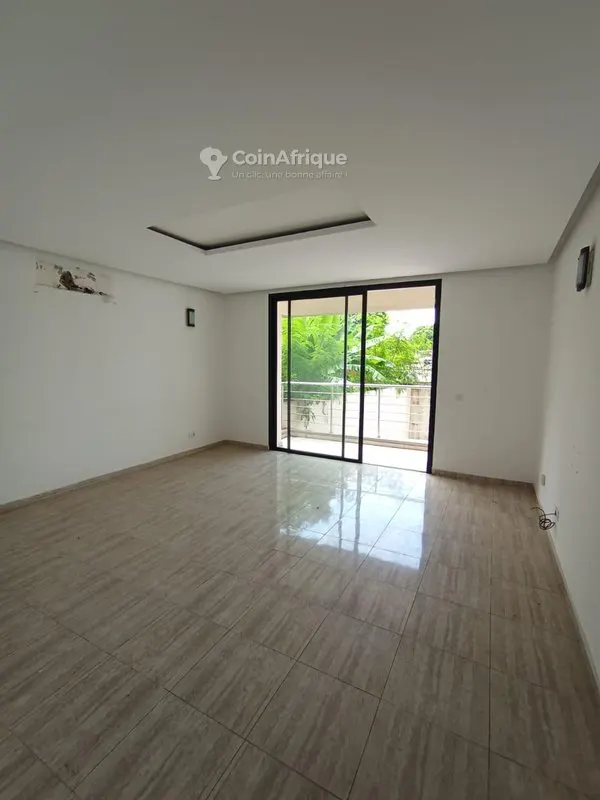 Appartement standing 4 pièces — Cocody 2 Plateaux Vallon