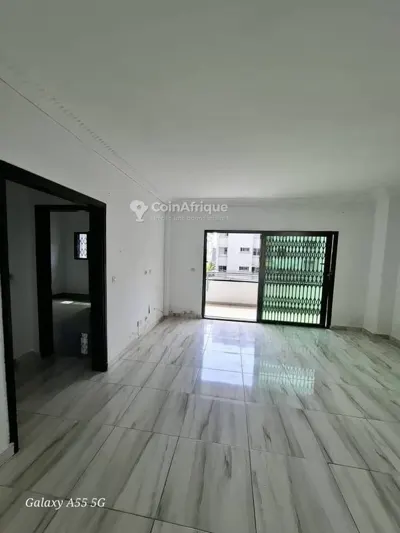 Appartement 3 pièces — Cocody-Angré 8ème tranche