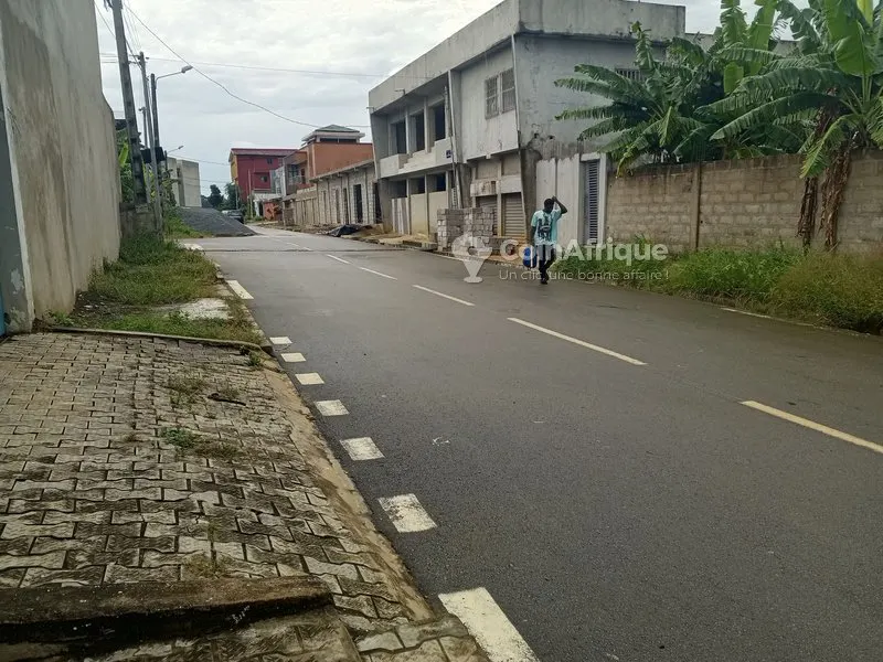 Terrain 400 m² avec ACD — Riviera Abata Oribat