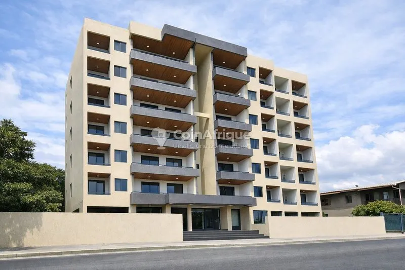 Appartement 4 pièces avec chambre nounou — Zone 4