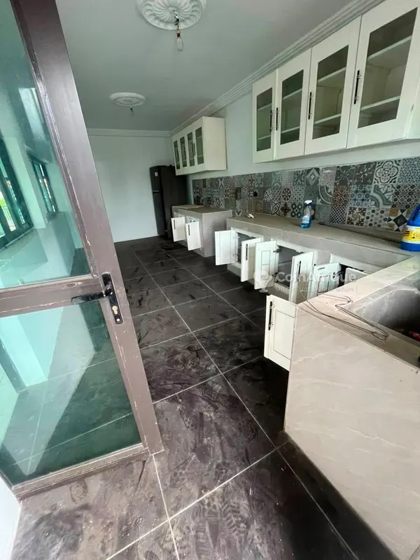 Villa duplex 6 pièces — Cocody Bonoumin